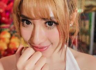 AISS爱丝(钻石版) – 亚美依的在线美图分享：柔术美女黑色连体衣，让我差点忍不住想去选购一套！
