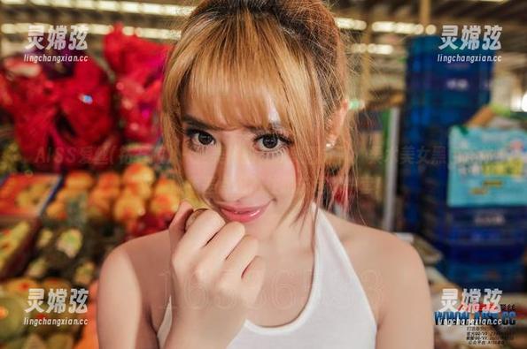 AISS爱丝(钻石版) - 亚美依的在线美图分享：柔术美女黑色连体衣，让我差点忍不住想去选购一套！