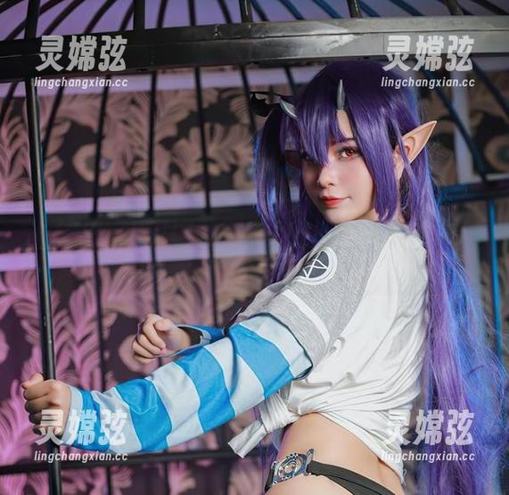 Azami的EulaMaid作品，合集里的每一页都在撩我！