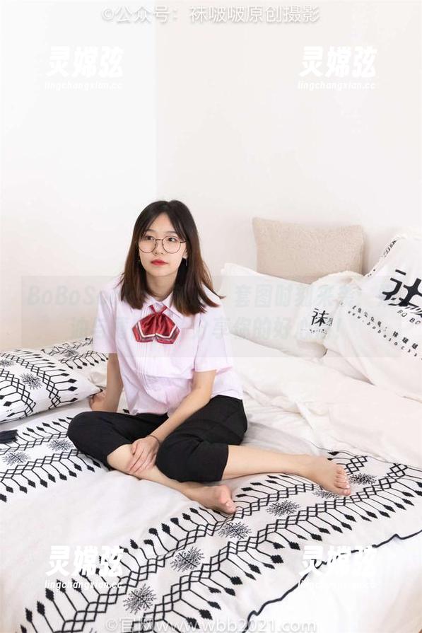 BoBoSocks袜啵啵 - 套图时刻来袭：奶油与薄肉丝，分享你的好心情！