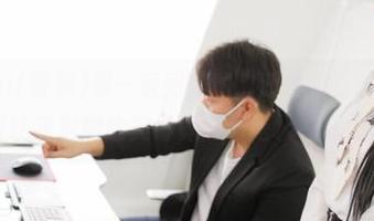 看到Bomi(普美)那一系列美图，透明感扑面而来，不由得让我觉得这美好竟然像是水一样流淌。
