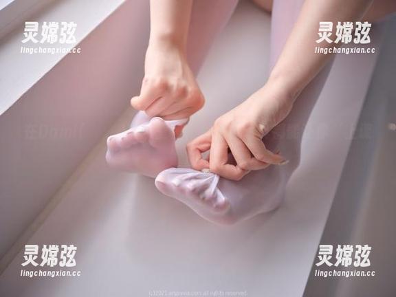 在Dami(퀸다미)的教室里，每一张写真都能让你‘上课’加倍！