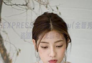 LEEHEEEXPRESS-LELV：G.su(全智秀)用COS资源玩的无懈可击。