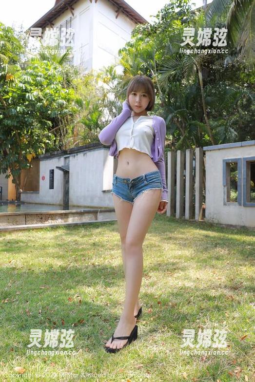MFStar模范学院 - 思淇Sukiiii燃情泳衣写真——难道她是从水里捞出来的仙女？
