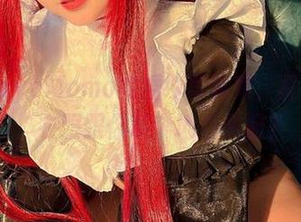 下载SayoMomo的婚纱写真集，真想问她，衣服跟你哪个地方最配？