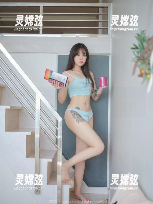 有一种特别的气息，Sira(시라)学姐的写真和套图，就像是个气质满分的风景画。