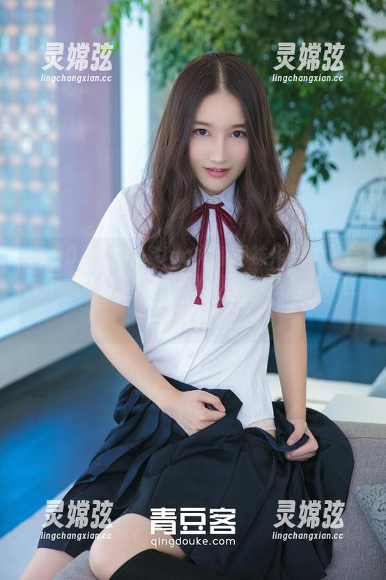 TGOD推女神 - Una尤娜网袜作品大集合，下载你喜欢的，不然袄会被当成‘绝世好袜’！