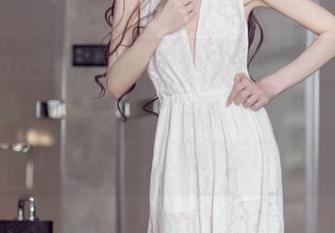 TouTiao头条女神 – 樊安妮的万圣节计划——想象一堆南瓜在Party中狂舞，作品集了解一下，下载带回家！