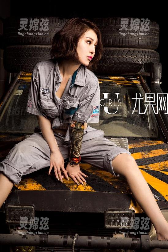UGirls尤果网 - 更新！孟狐狸的粉色写真，居然让我觉得自己也该重新审视内衣的色彩——这也太刺激了吧！
