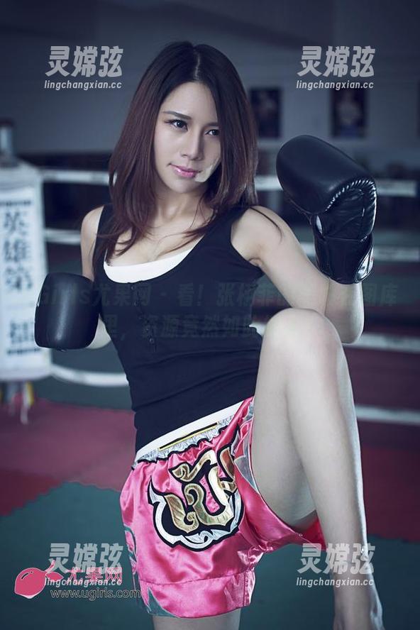 UGirls尤果网 - 看！张栩菲的美脚在图库里，资源竟然如此撩人？