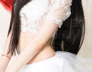 UGirls尤果网 – 王谨轩的镂空太引人注目了，原图就像是在说“别走开”，精选真心值得停一下。