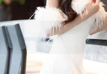 XIAOYU语画界 – 杨紫嫣拍的灰丝写真：这是什么高端诱惑的小秘密？