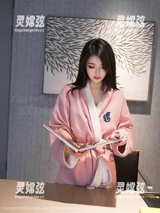 Xiuren秀人网 - Mieko林美惠子：穿越透明的写真图册，像在水里游泳的梦