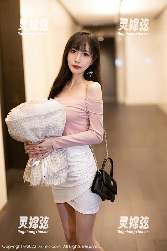 Xiuren秀人网 - 看兔妹妹的美足写真，原来美丽竟藏在脚踝的曲线里，这得给她点个赞！