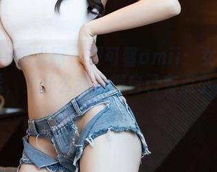 Xiuren秀人网 – 夏可馨amii：女王写真免费送，为什么我觉得自己有点小紧张呢？