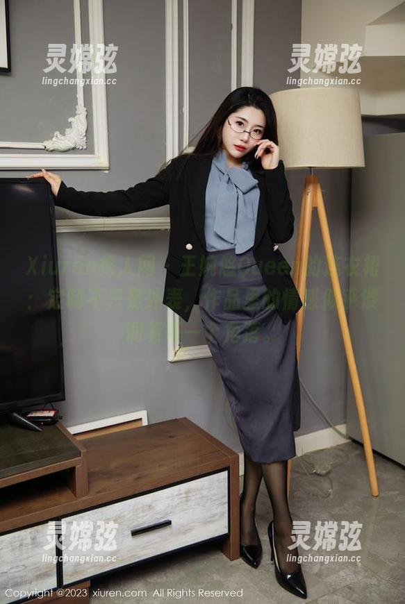 Xiuren秀人网 - 王婉悠Queen的连衣裙：定制不只是外表，作品里的情感似乎浸润着每一个角落。