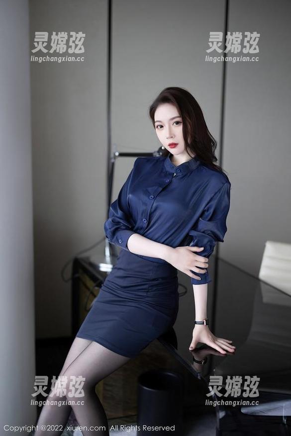 Xiuren秀人网 - 图片上的王馨瑶yanni，真的有种“好像跟你一起上过课”的清纯气息，哈哈。