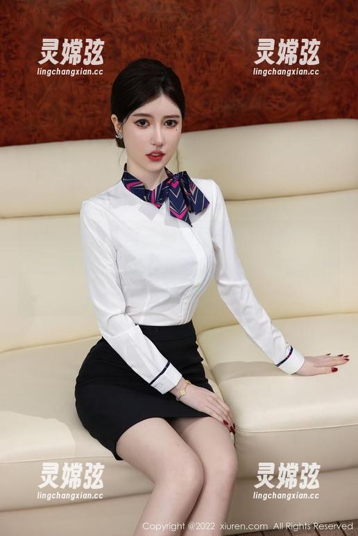 Xiuren秀人网 - 制服经典再度回归，舌尖上的菊花ace这次的最新写真集是个什么情况？
