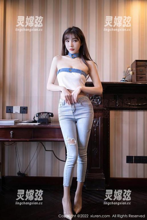 Xiuren秀人网 - 让油亮画风吹遍你的屏幕，免费的陈思琪图包在这里！
