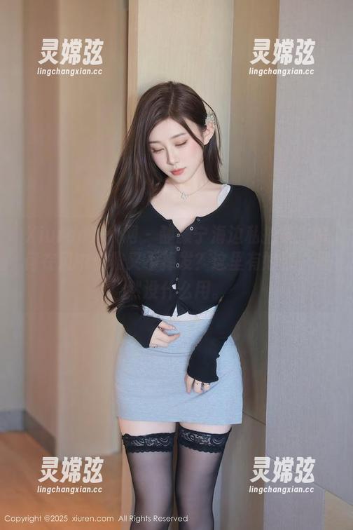 Xiuren秀人网 - 静颜宁海边私拍集：如何在风中优雅又不掉发？这里有妙招，虽然没什么用。