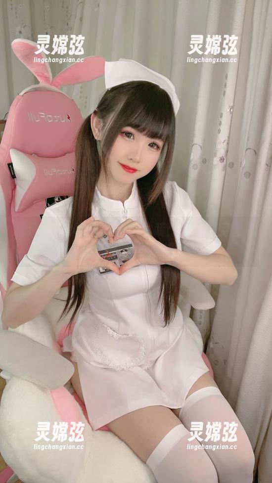 精选miko酱ww的职业装：你以为穿上就能升职加薪？我也是这么想的！