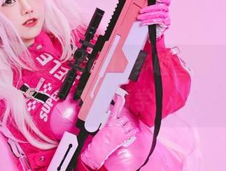 职业装与网盘：sally多啦雪的‘工作居家’哲学