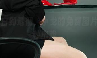 丽柜 – 白到透彻，小戈的免费图片让人一秒出戏。