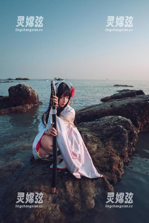 九曲Jean的奇怪航线：是谁带着獒犬迷失在这碧蓝的画面中？原图和套图全在这里！