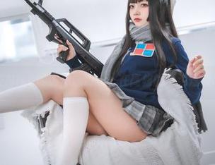 二佐Nisa的理想泳装——在高雄的海边炫技吧！