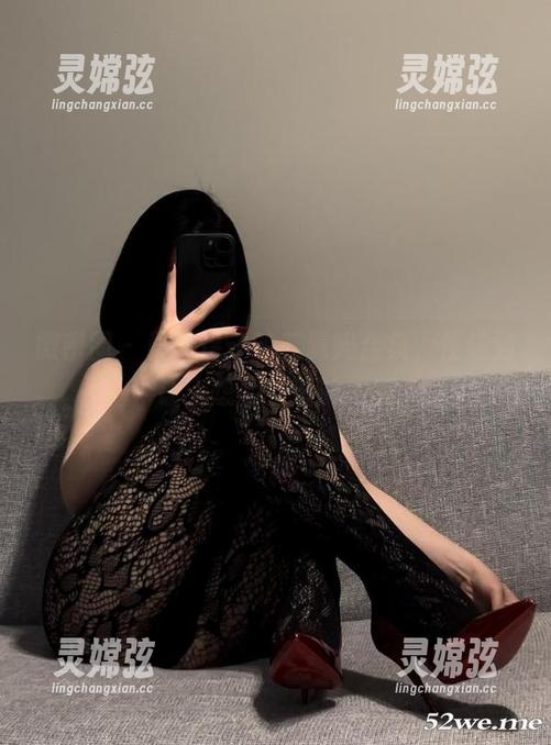 微密圈 - 最新保守的二舅妈合集，性感到让人想起失落的一年