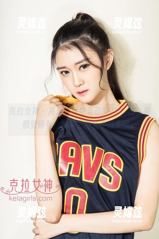克拉女神 - 高清照片中姜璐的JK，怎么看都觉得有点故事，但又不想多问。