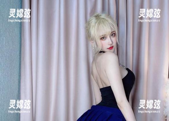 啾小妍再现暗夜猫女，福利不是问题，问题是我脸红了……