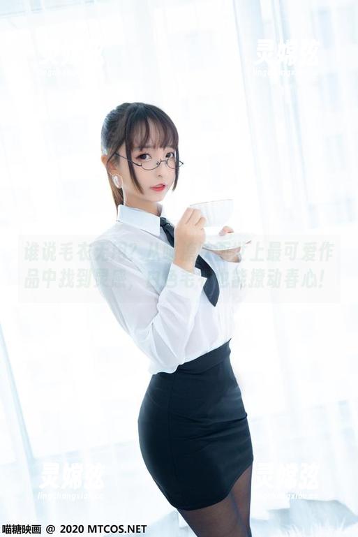 谁说毛衣无用？从喵糖映画世上最可爱作品中找到灵感，白色毛衣也能撩动春心！
