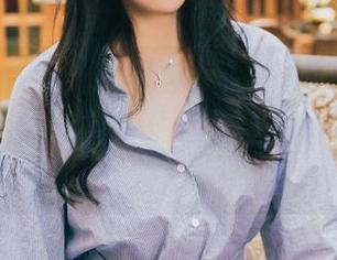 头条女神 – 咦，信悦儿的剧情图集都有些什么捣鼓的花样？下载吧，反正也没啥可以失去的！