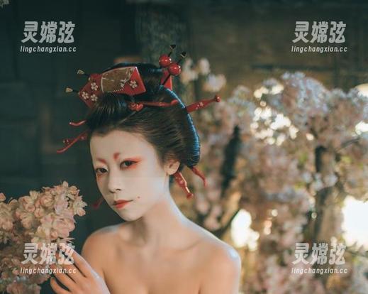 奈汐酱Nice的豹纹日常，想不到的原图下载，这是什么情绪啊？