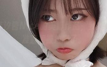 一看奈汐酱Nice的美脚作品，我的福利标准直接被拉高了。