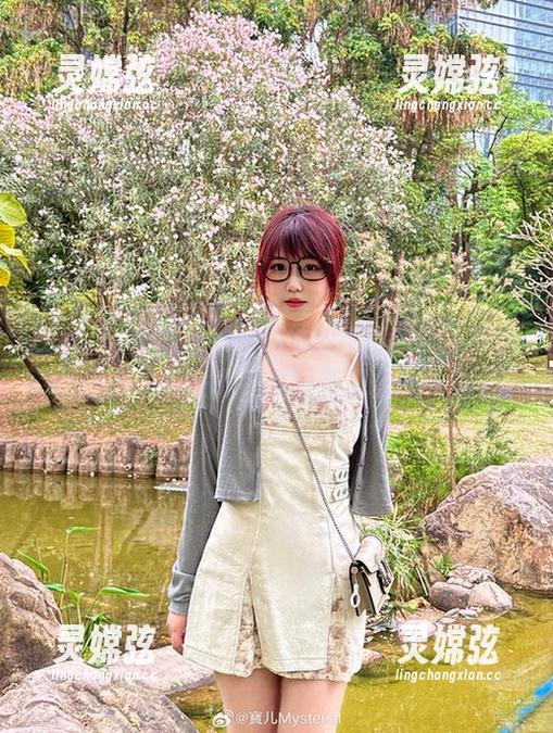 宝儿mysterial与灰丝的绝妙组合，原图无圣光，嘎嘎有趣。