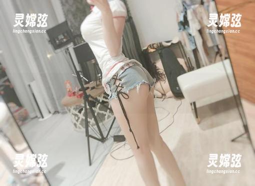 微密圈 - 小玉吃果冻的水手服在线秀，美图满分但有没有点过了呢？