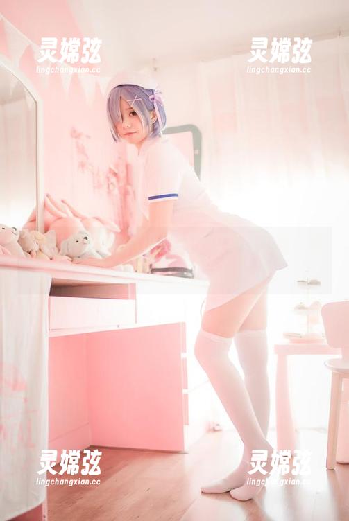 连衣裙新姿势，小野妹子w写真更新，观众们蓄势待发。