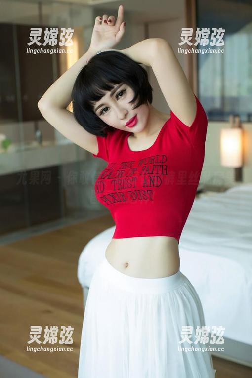尤果网 - 你敢信？叶籽亿的裤里丝私房美图竟然这样！