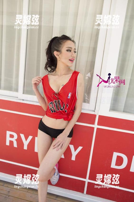 尤果网 - 校服、校园，还有白熙萌的美图，看得我竟然有点小激动，分享这波情绪！