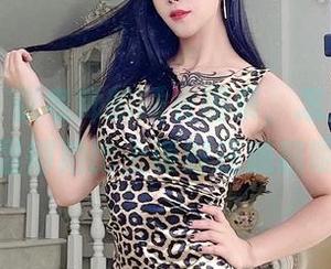 微密圈 – 张老师的睡衣图集，怎么觉得这些显得她比上课时还随意呢？