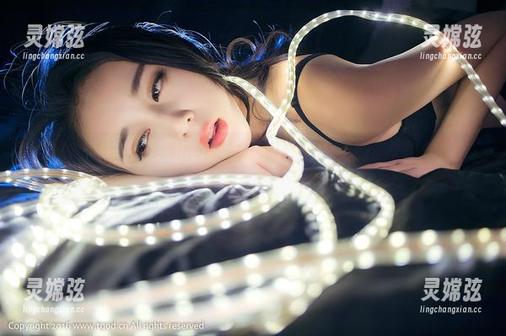 推女神 - 黄可christine的睡衣美图合集——谁说居家打扮不能有气质？