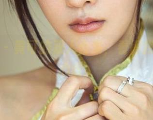 推女郎 – 黄可的双人合集，看得我有点小心虚。