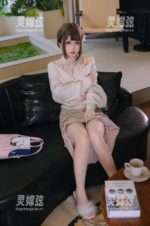日奈娇随意倾洒高清：看她如何把小狐狸巫女演绎成魔法