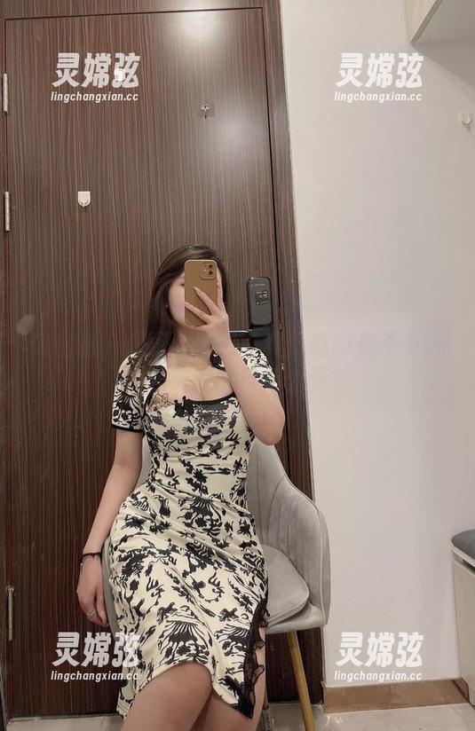 微密圈 - 是可馨耶的写真：真的是不小心还是故意的隐秘力量？