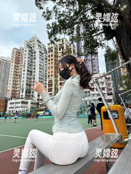 微密圈 - 图集里是小逗逗的短裙，时而乖巧，时而肆意