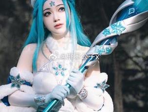 注册后送你桃墨公子的免费套图，温柔地宛如耳边的细语