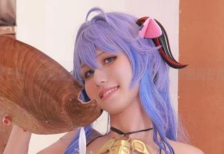 桜满三时：在甜蜜欲望的壁纸中漫游，驯服魅魔甘雨！