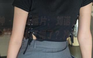 梦丝女神 – 最新照片：刘诺，这个圣诞竟然变身小红帽了？冷暖自知